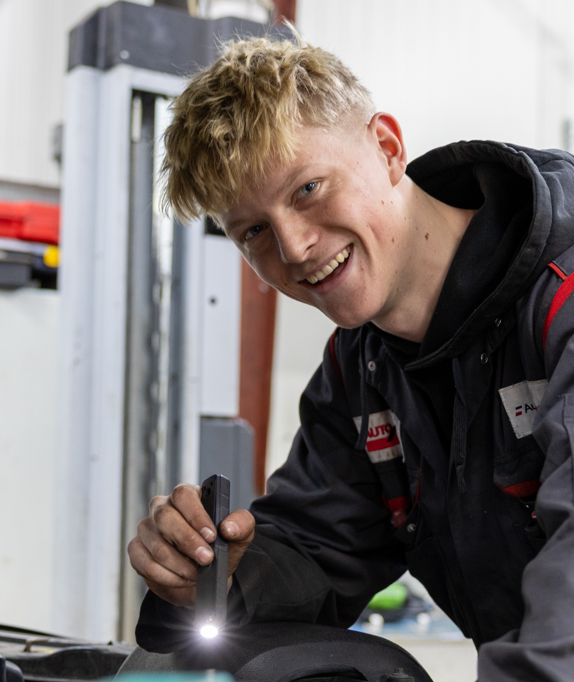 Gallery gallery_images_4_11_1773748644263725125.jpg Maarten Hanse | Auto Flikweert