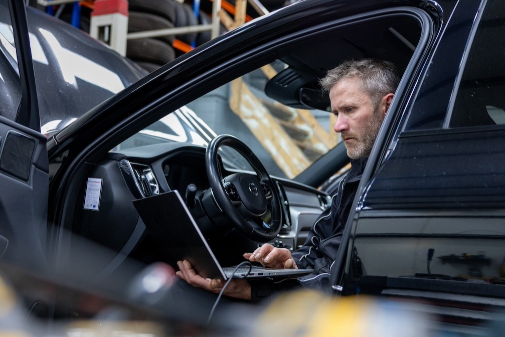 Common Image dinesten_images_1771928676.jpg Automonteur | Auto Flikweert